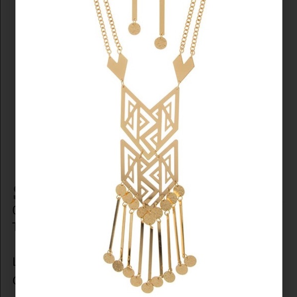 Jewelry - Gold tribal pattern cutout necklace set