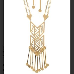Gold tribal pattern cutout necklace set