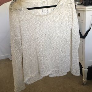 White lace knitted long sleeve