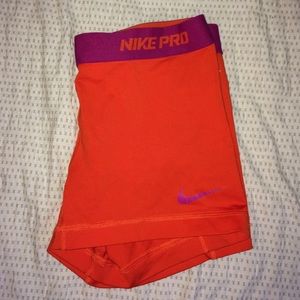 Nike Pro