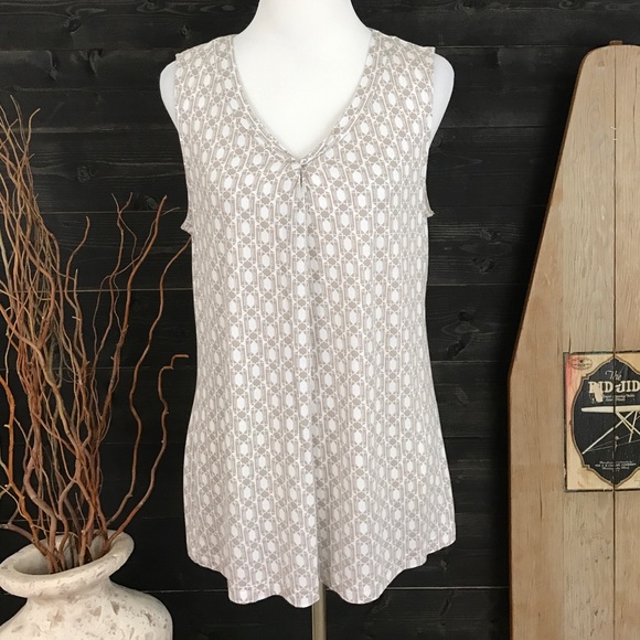 NWT Twist V Neck Top