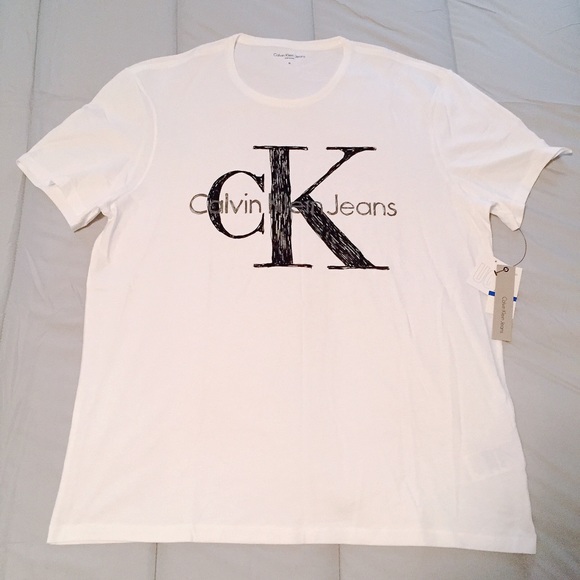 Calvin Klein T-Shirt