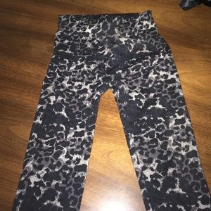 S/M leopard print leggings
