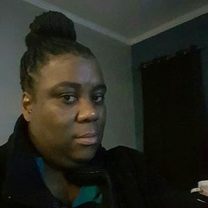 Meet your Posher, Deidra