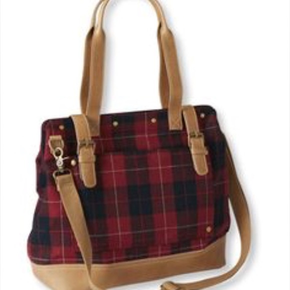 L.L. Bean Handbags - 🔥L.L. Bean Buffalo Plaid Foreside Tote!🔥