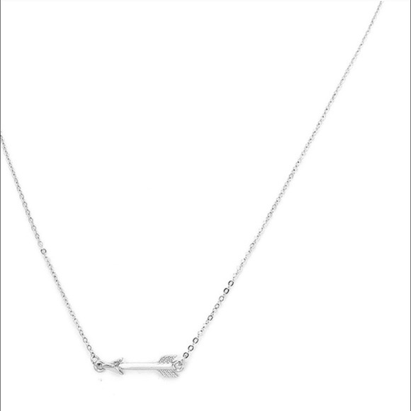 ❤ Arrow Pendant Necklace ❤ - Picture 2 of 2