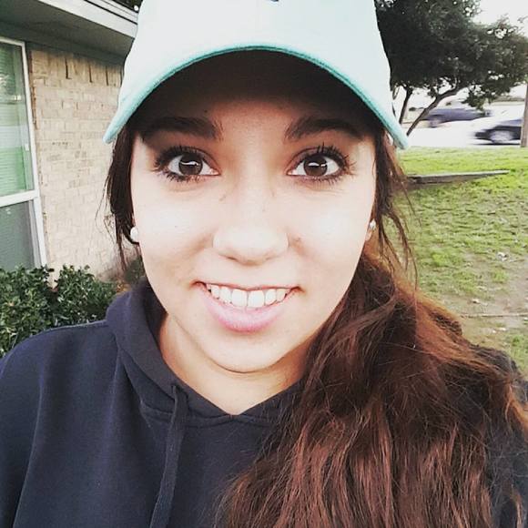 Meet your Posher, Sarah