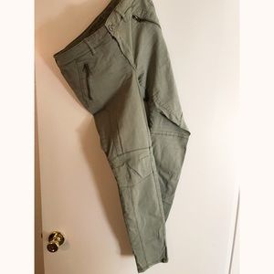 American Eagle Cargo Skinny Jeans