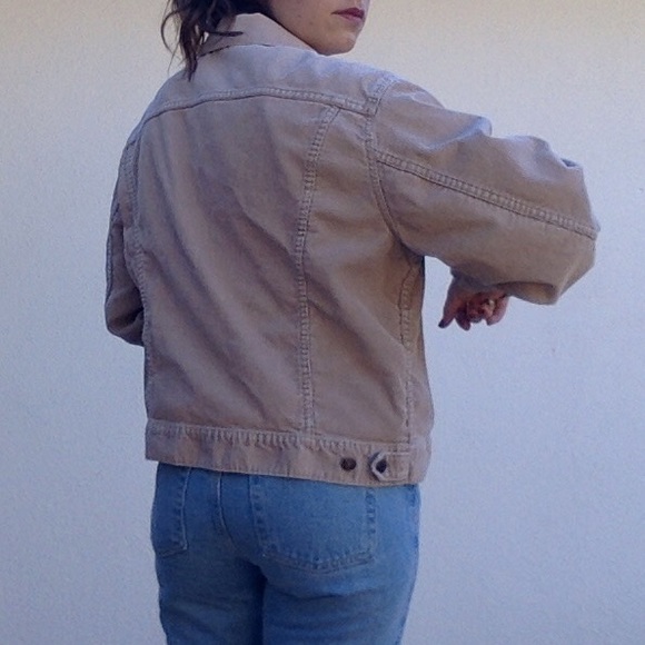 Vintage Corduroy Levi's jacket--tan, made in USA - Picture 2 of 4