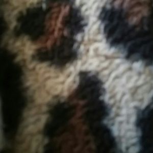 Meet your Posher, Alora