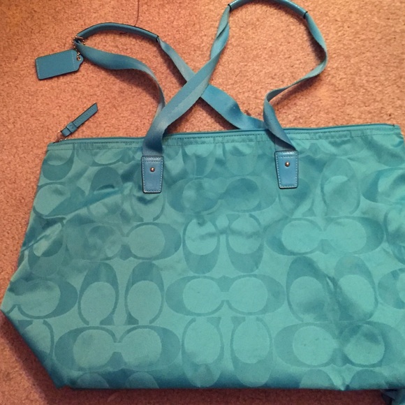 Coach tote with matching hand bag - Picture 3 of 4