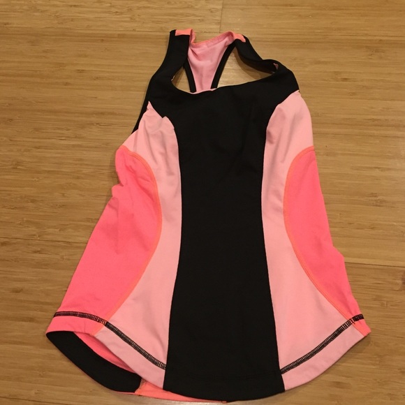 Lululemon yoga top
