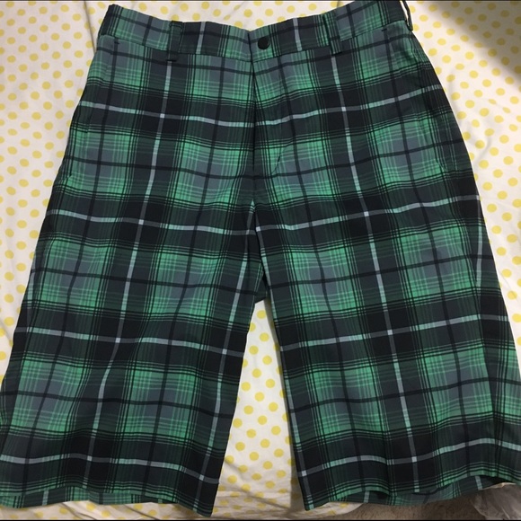 Nike Golf dri-fit shorts size 28