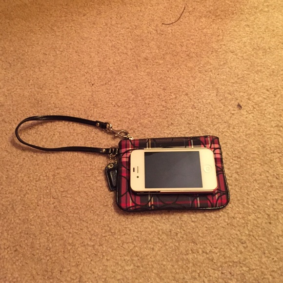 Coach wristlet - Picture 2 of 3