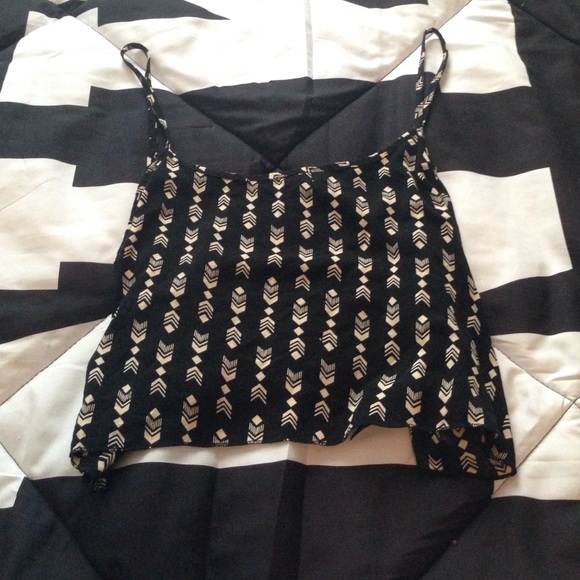 Forever 21 flowy crop top