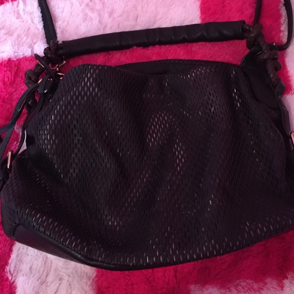 A cross body or satchel purse it can be either one - Picture 2 of 3