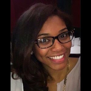 Meet your Posher, Angela