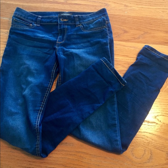 Generra skinny jeans, worn once, size 9.