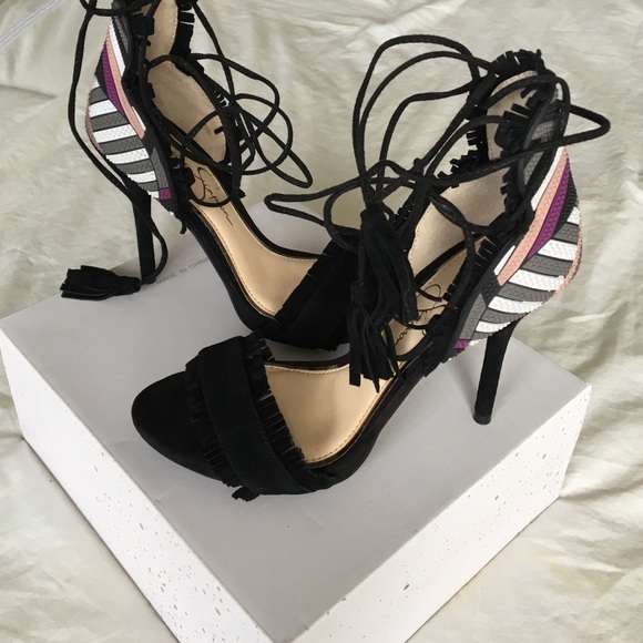Brand new never worn Jessica Simpson heels