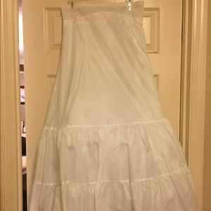 Crinoline under skirt (for a prom dress)