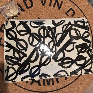 New with tags Kate Spade Pouch