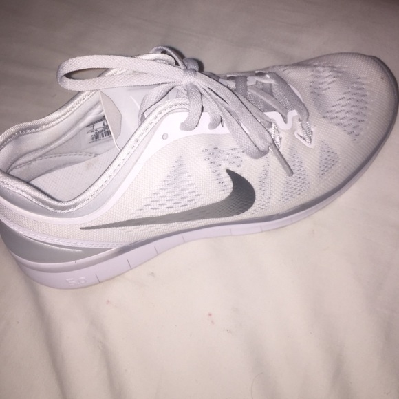 NIKE Free TR FIT 5