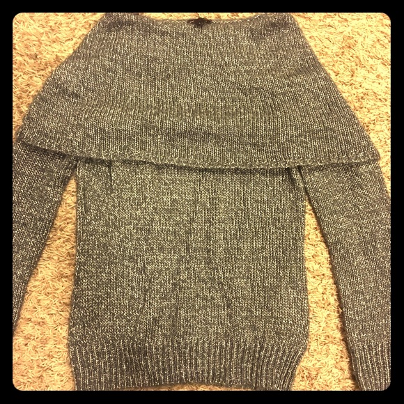 Dana Buchman Sweater