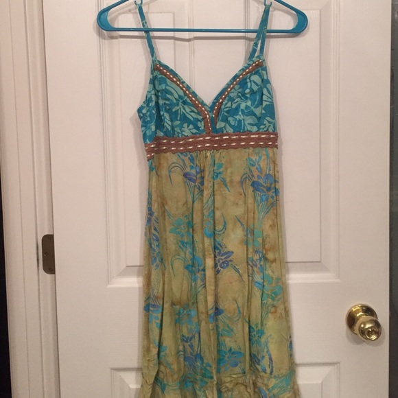 Tropical floral dress, never worn size small