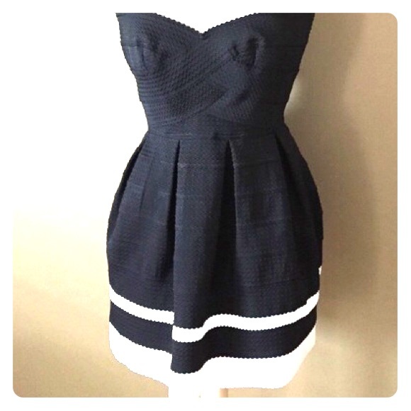 NWOT SANS SOUCI black/ white dress