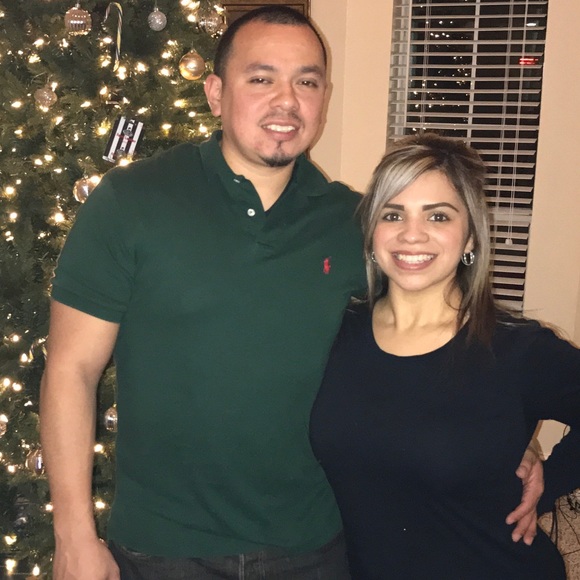 Meet your Posher, Stephanie - Picture 2 of 2