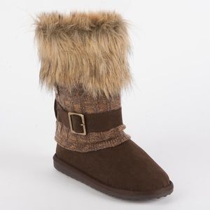 NWT Muk Luk boots