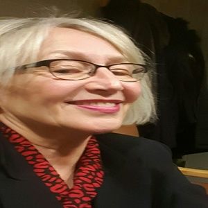 Meet your Posher, Deborah