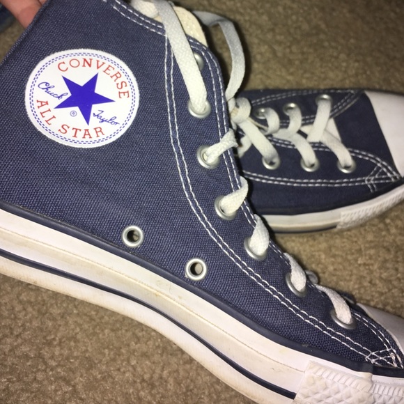 Blue converse - Picture 2 of 2