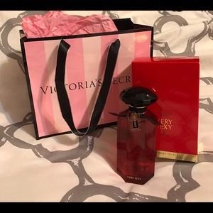 Victoria's Secret Other - Victoria's Secret Very Sexy Parfum Victoria's Secret Other - Victoria's Secret Very Sexy Parfum