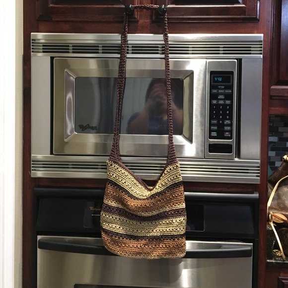 Knitted cross body