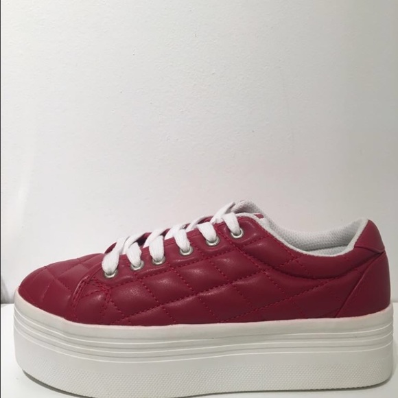 Women's shoes