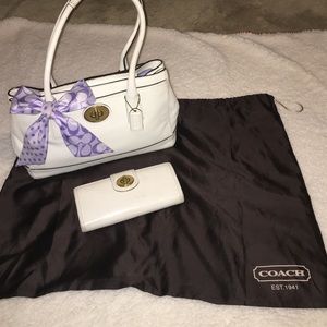 Coach white leather handbag