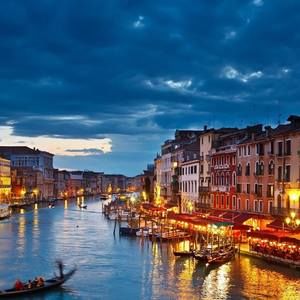 Meet your Posher, Lois