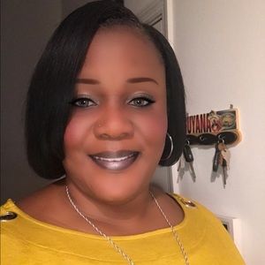 Meet your Posher, Madge