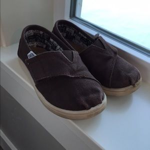 Toms