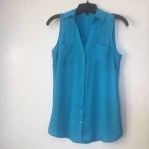 Sleeveless Collard Button-up Blouse