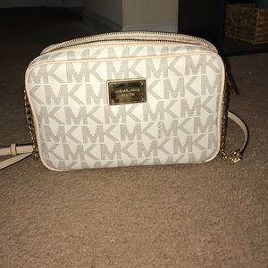 Michael Kors Crossbody Bag