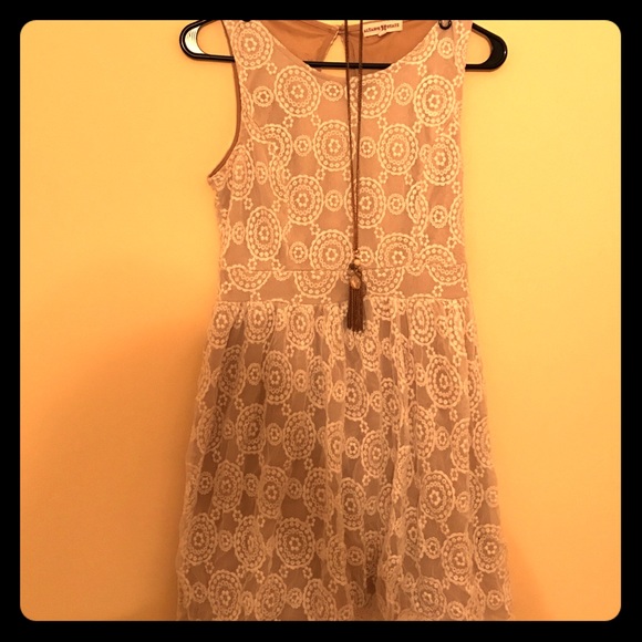 Tan and beige lace sleeveless sundress size large