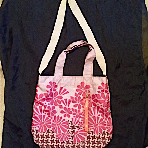 ⛱Waterproof Beach Tote⛱ - Picture 2 of 4