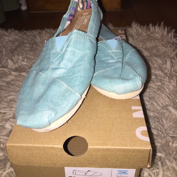 Toms classic shoe *rare*