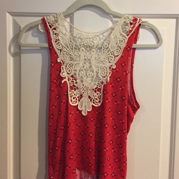 Red tank top - Picture 2 of 2