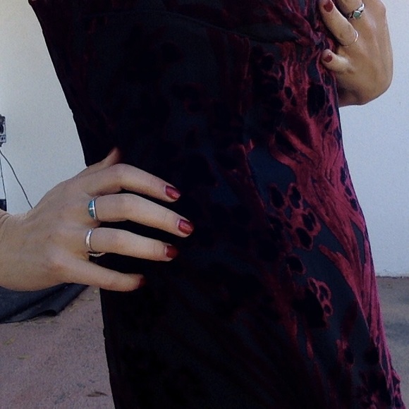 Vintage Tahari velvet slip dress - Picture 3 of 3