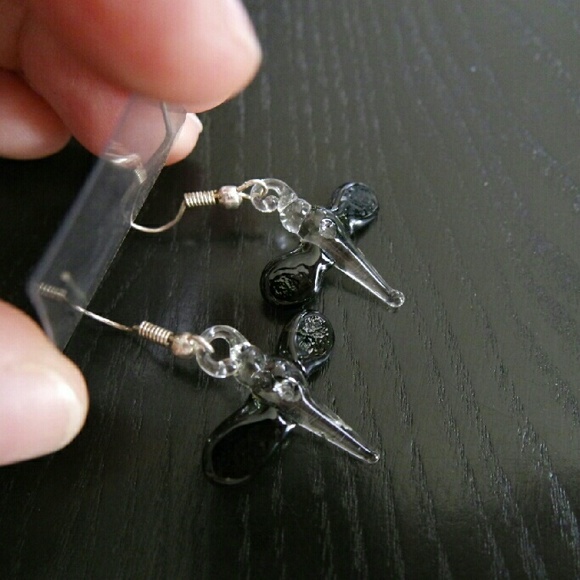 ⚡SALE⚡Dragonfly shaped glass earrings from Mexico - Picture 3 of 4