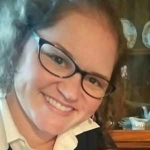 Meet your Posher, Rebecca