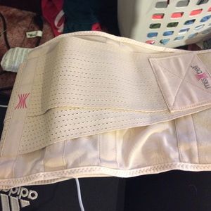 Miss Belt waist trainer